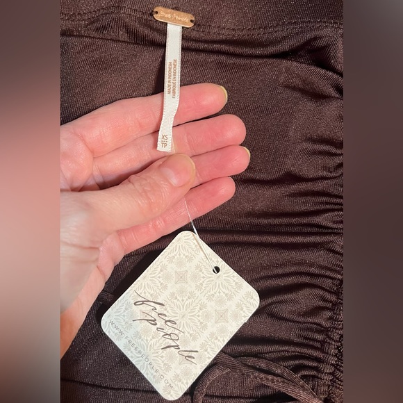 FREE PEOPLE Who’s That Mini Skirt NWT - Picture 8 of 9